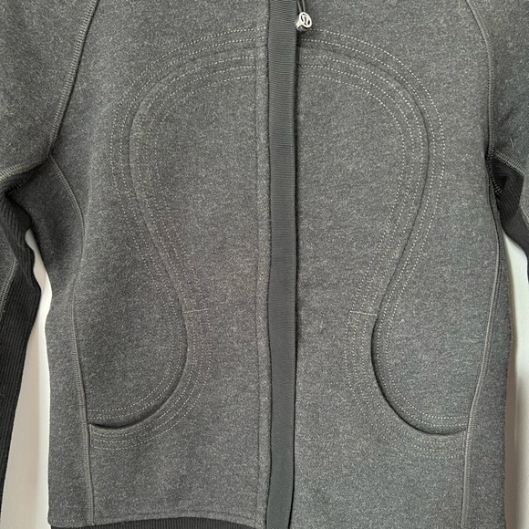 Lululemon Scuba Full Zip | Limited Winter Edition 2013 - Picture 2 of 5